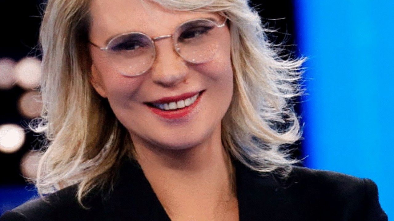 Maria De Filippi, conduttrice di Amici 26 su Canale 5