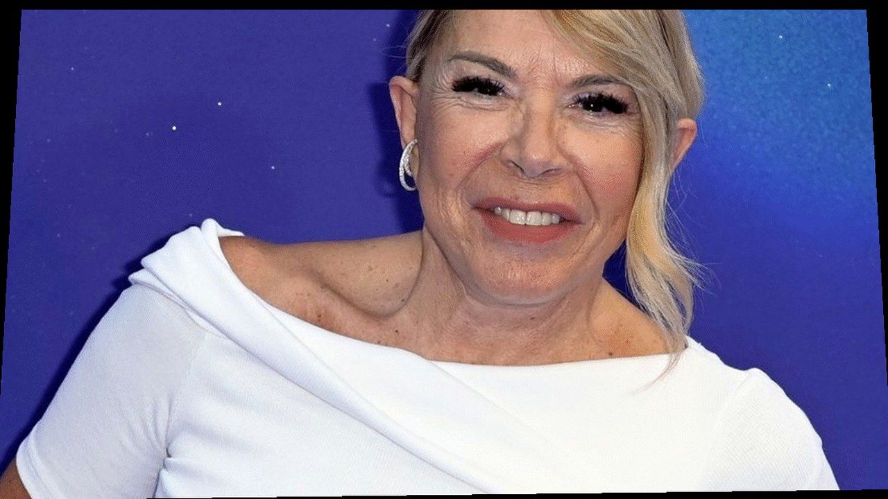 Anna Pettinelli, conduttrice e cantante, ritratto in primo piano