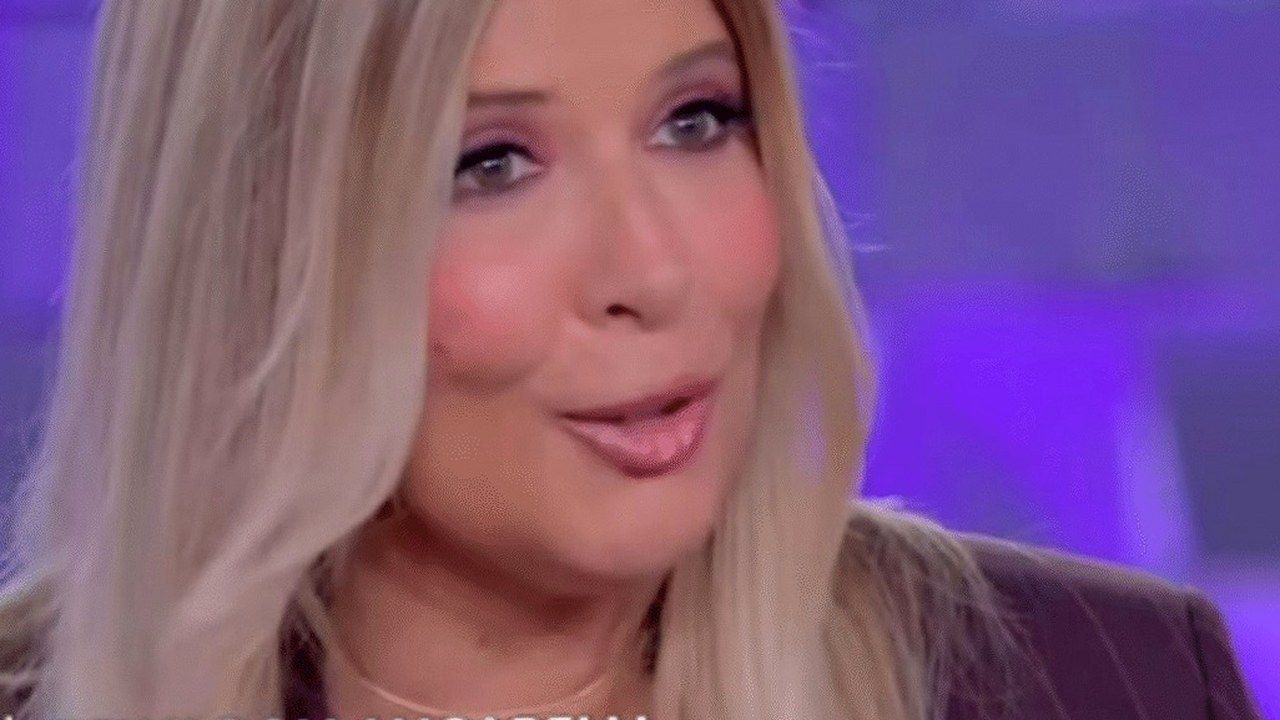 Selvaggia Lucarelli a Verissimo sul matrimonio con Lorenzo Biagiarelli e il legame con Leon
