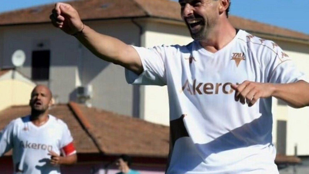 Un giocatore del Tau Altopascio esulta (foto NoiTV)