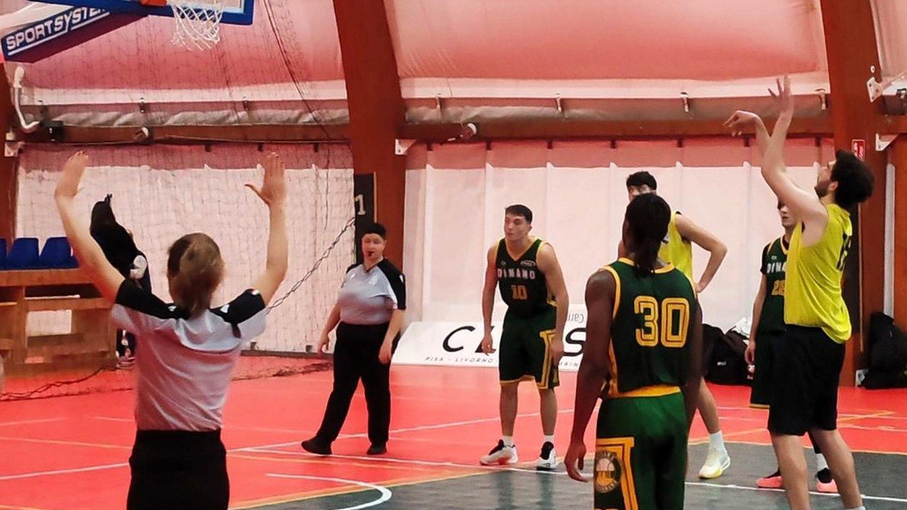 Una fase di gioco di una partita del Dream Basket Pisa nella passata stagione